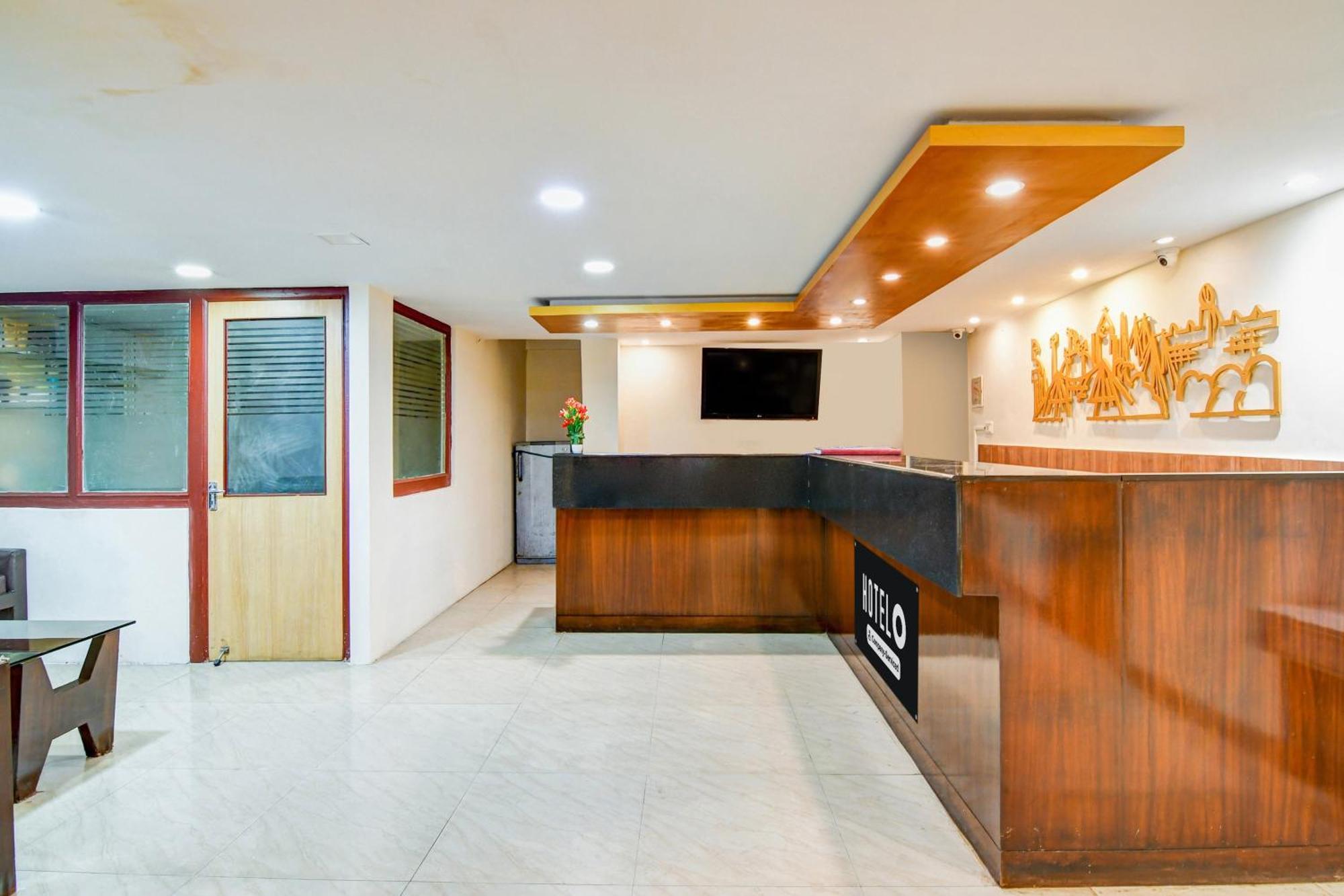 כלכותה Super Hotel O Sarat Bose Road Formerly Shree Guest House מראה חיצוני תמונה