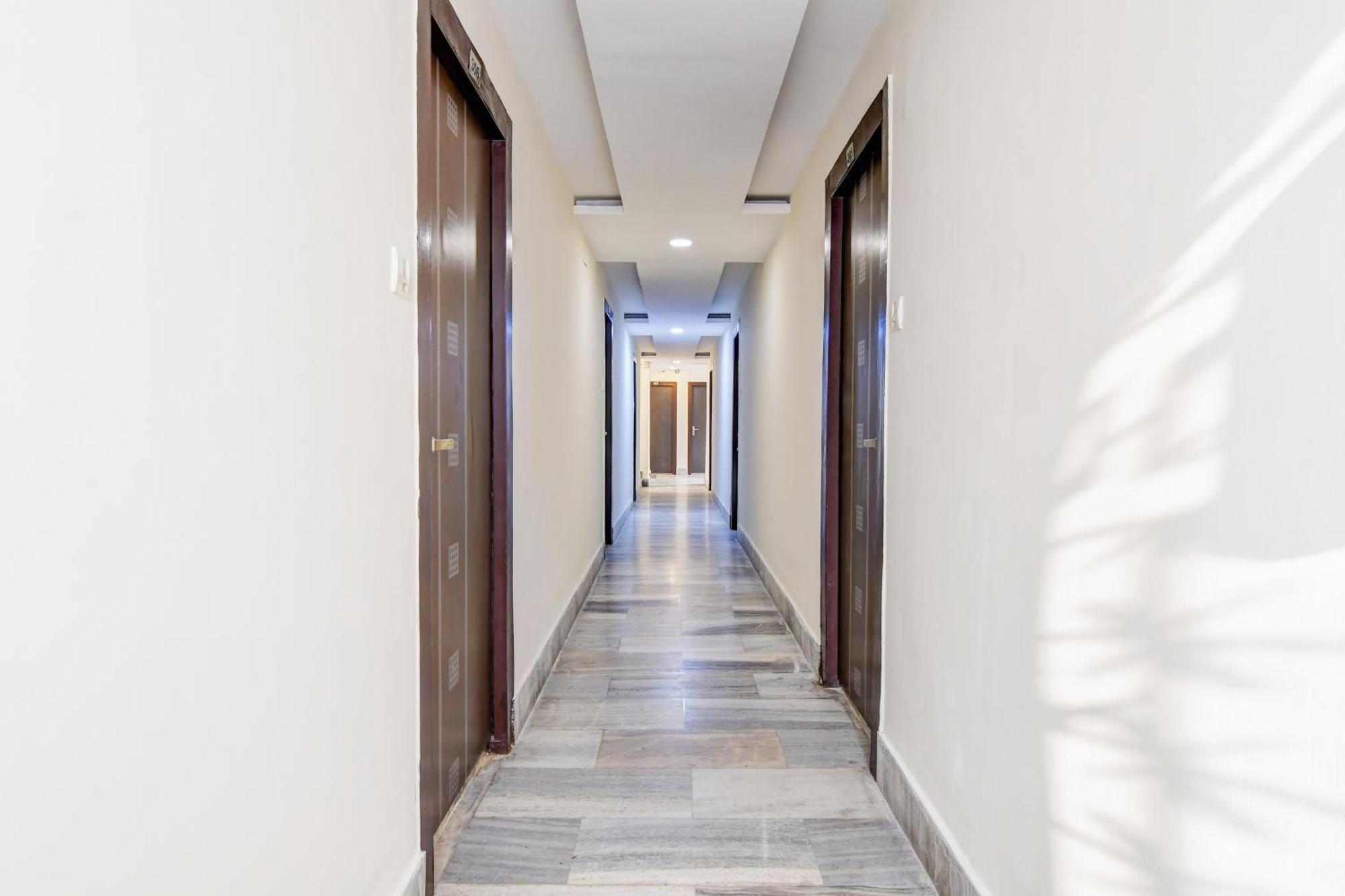 כלכותה Super Hotel O Sarat Bose Road Formerly Shree Guest House מראה חיצוני תמונה